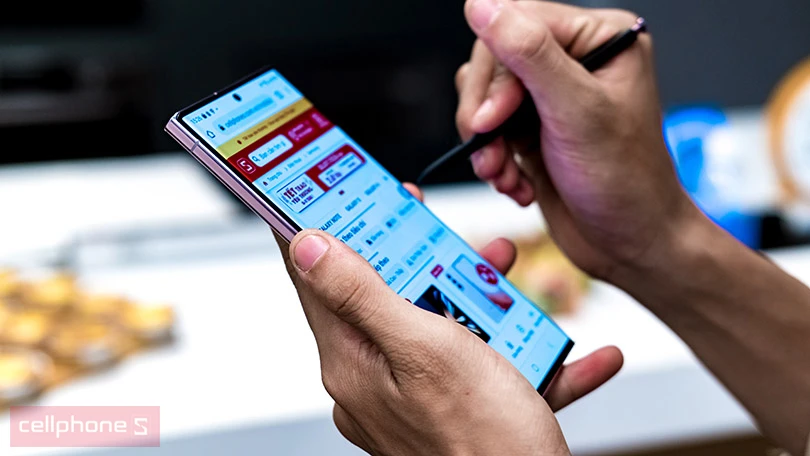 Samsung Galaxy S23 Ultra - chiếc điện thoại bền bỉ  